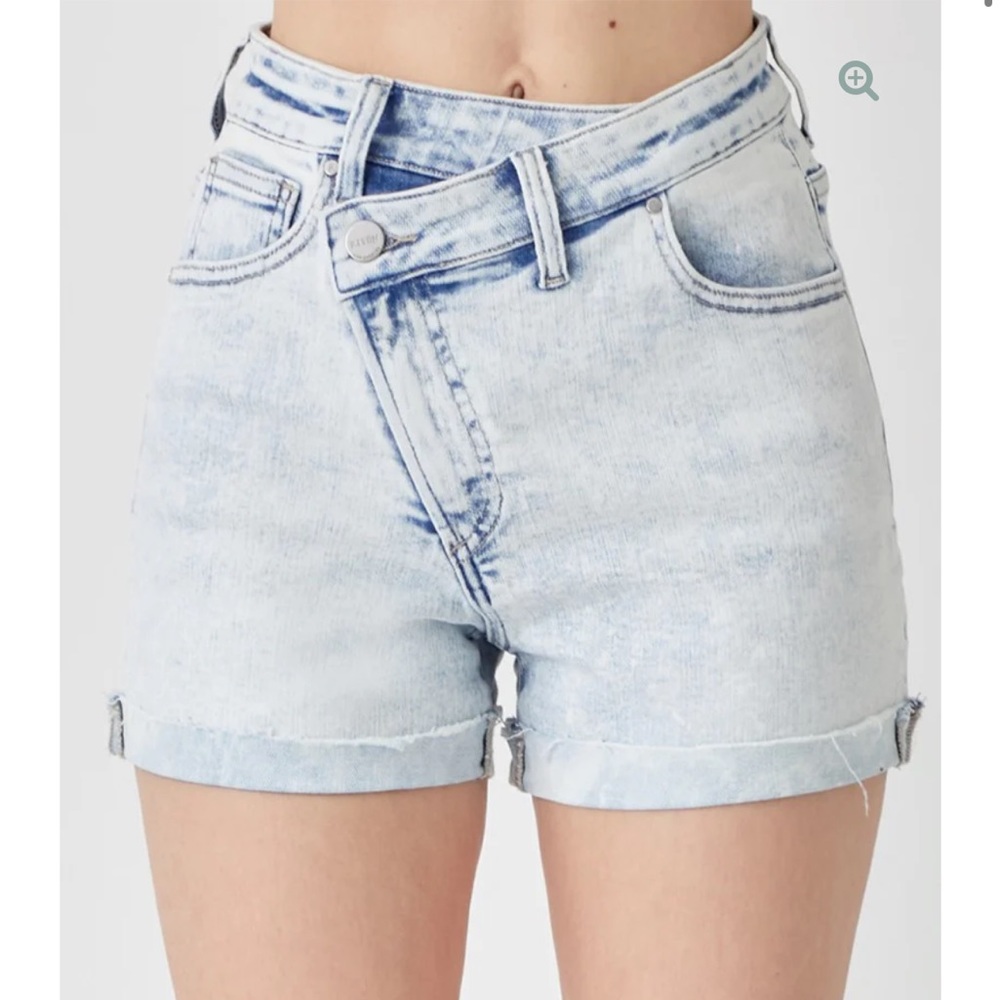 NWT Risen Brand High Rise Acid Wash Shorts